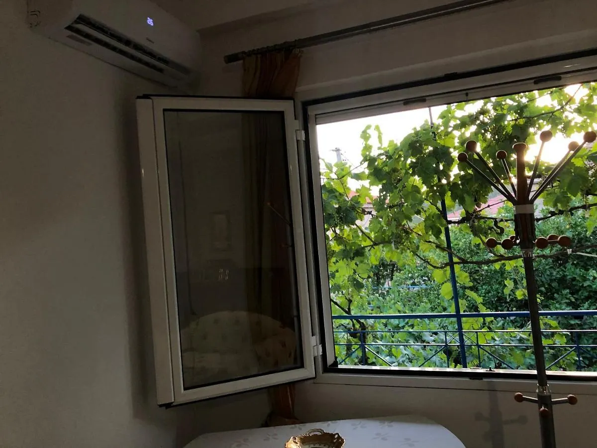 Dina House Apartment Himare